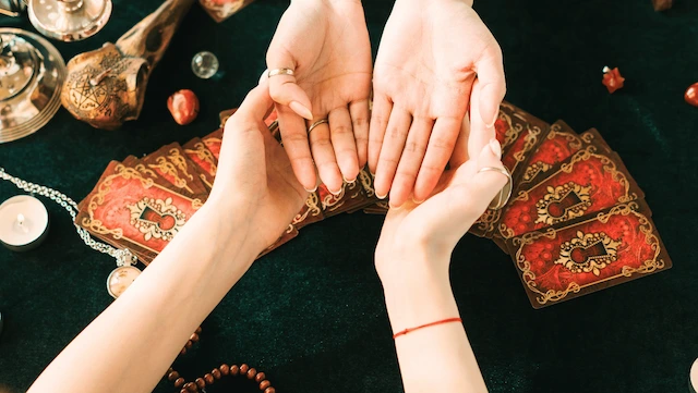 Consulta de videncia online con energía violeta